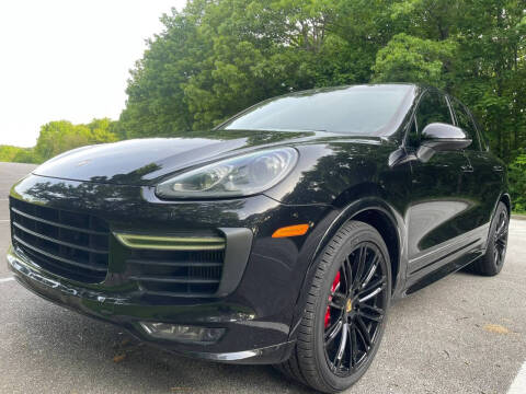 2017 Porsche Cayenne GTS