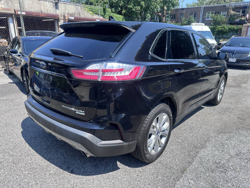 2020 Ford Edge Titanium