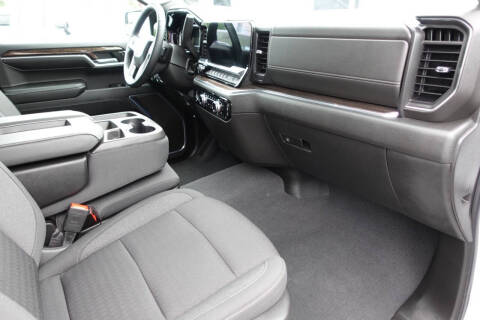 2023 GMC Sierra 1500 Elevation Standard