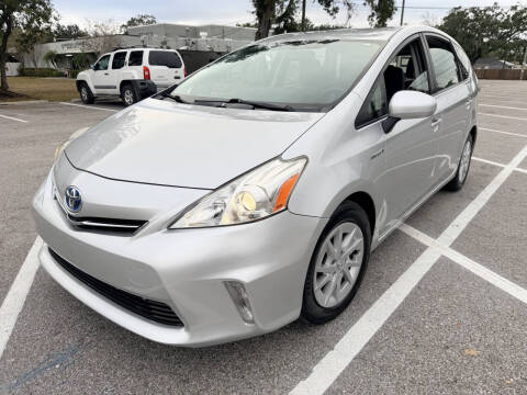 2014 Toyota Prius v Five