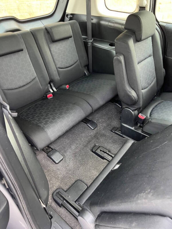 2010 Mazda MAZDA5 Sport