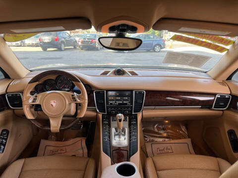 2013 Porsche Panamera