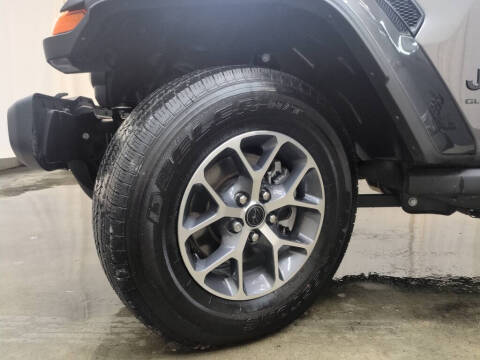 2025 Jeep Gladiator NightHawk