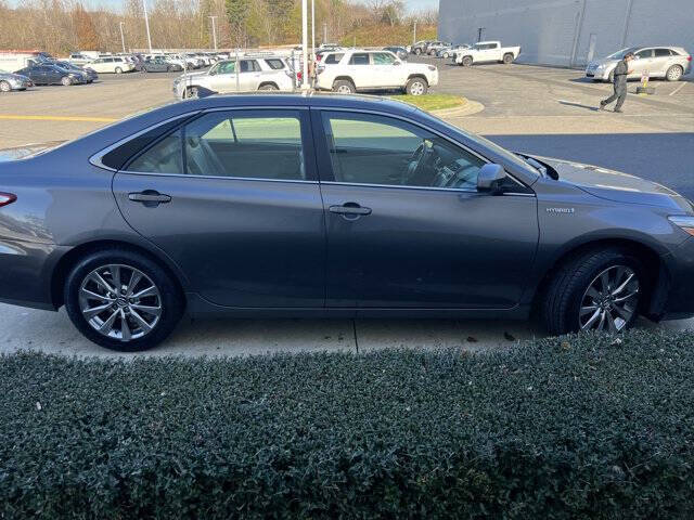 2017 Toyota Camry Hybrid