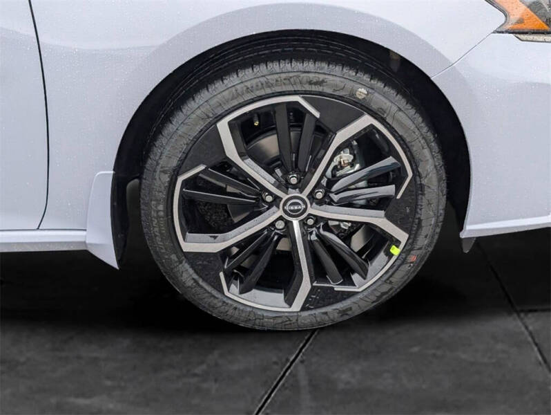 2025 Nissan Altima 2.5 SR