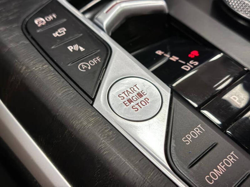 2024 BMW 3 Series 330i xDrive