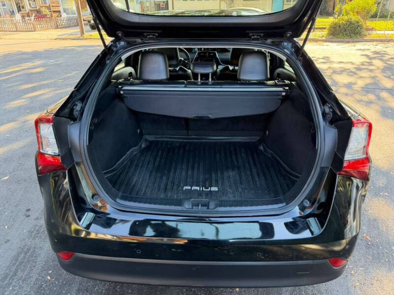 2019 Toyota Prius XLE