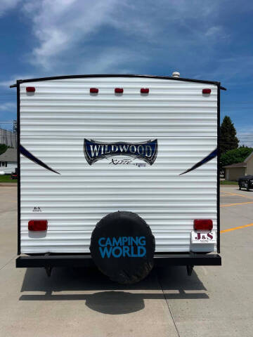2017 Forest River Wildwood X-Lite