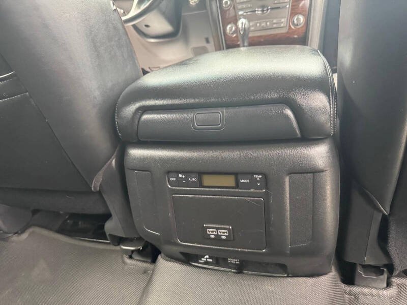 2017 Nissan Armada SL