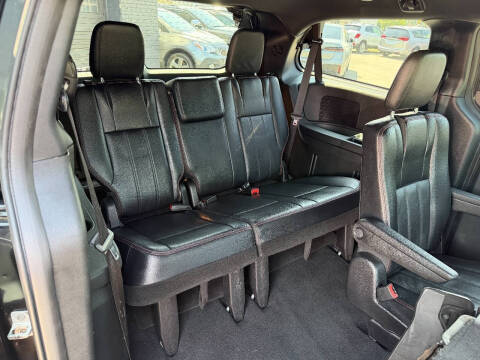 2011 Dodge Grand Caravan R/T