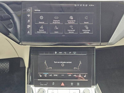 2024 Audi Q8 e-tron quattro Premium Plus