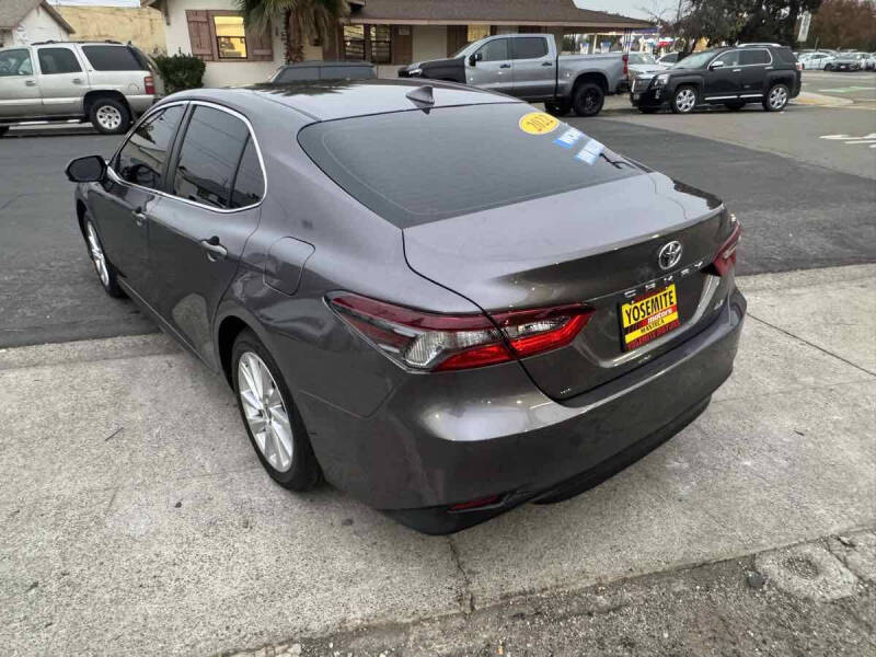 2022 Toyota Camry LE