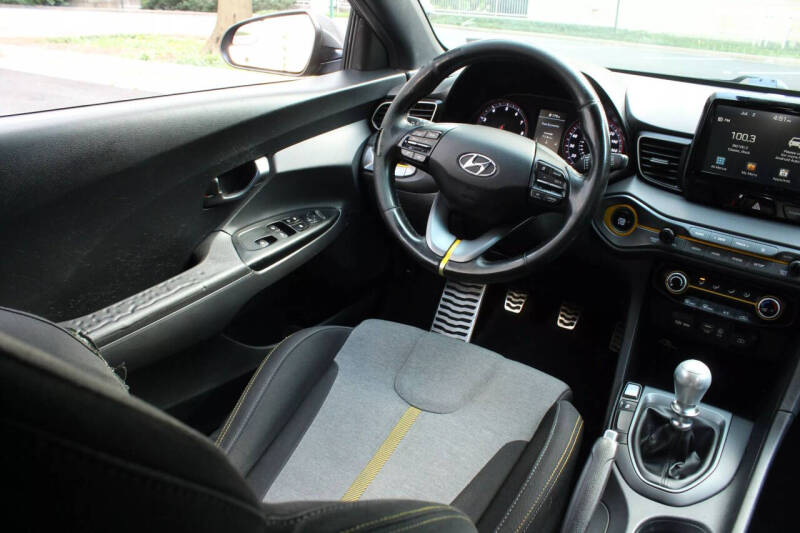 2019 Hyundai Veloster