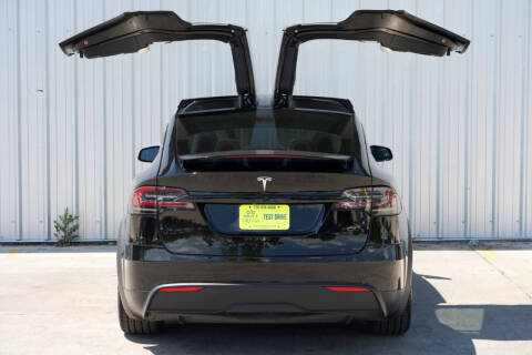 2023 Tesla Model X Standard Range