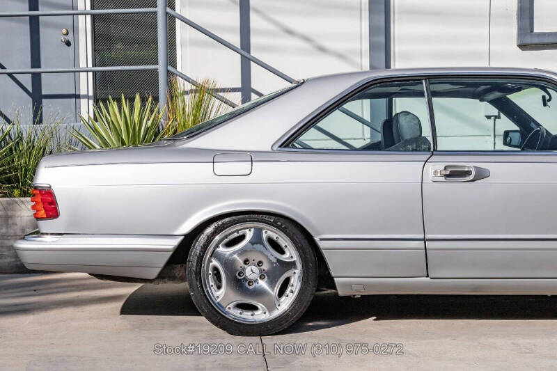 1987 Mercedes-Benz 560-Class 560 SL