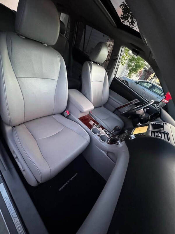 2012 Toyota Highlander Limited