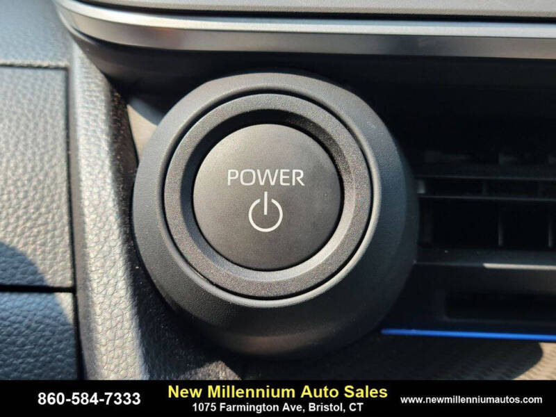 2024 Toyota Prius XLE