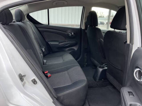 2015 Nissan Versa 1.6 S