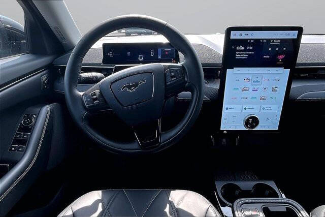 2025 Ford Mustang Mach-E Select