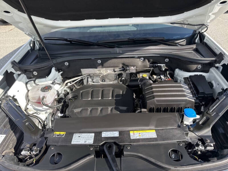 2025 Volkswagen Atlas Cross Sport SE