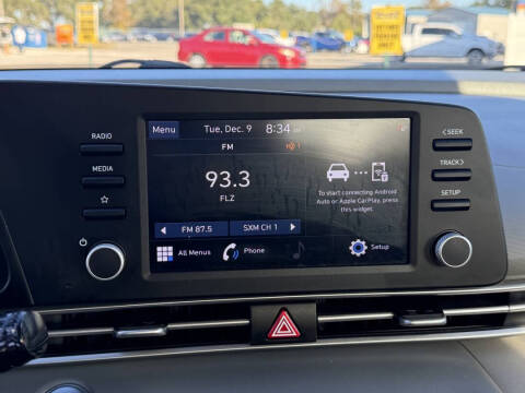 2022 Hyundai Elantra SEL