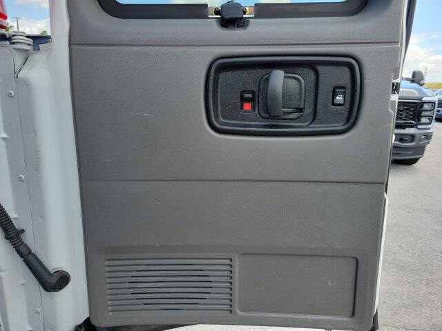 2023 Chevrolet Express LT 3500