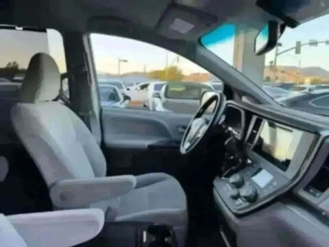 2017 Toyota Sienna