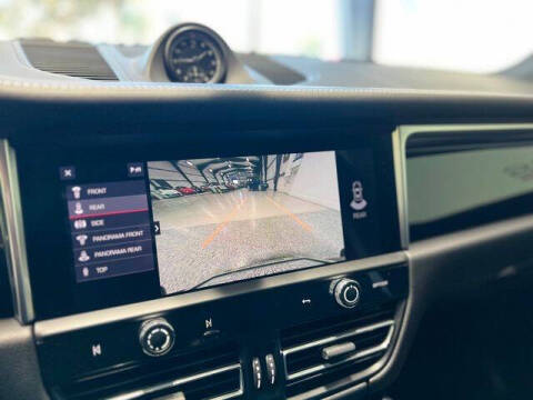 2024 Porsche Macan S