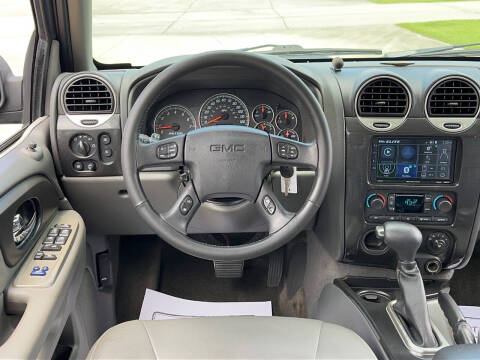 2004 GMC Envoy XUV SLT