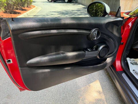 2017 MINI Hardtop 2 Door Cooper