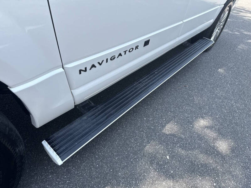 2013 Lincoln Navigator L