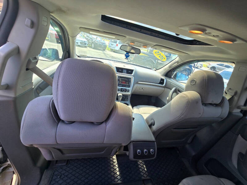 2015 GMC Acadia SLE-2
