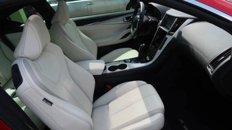 2019 Infiniti Q60 Red Sport 400