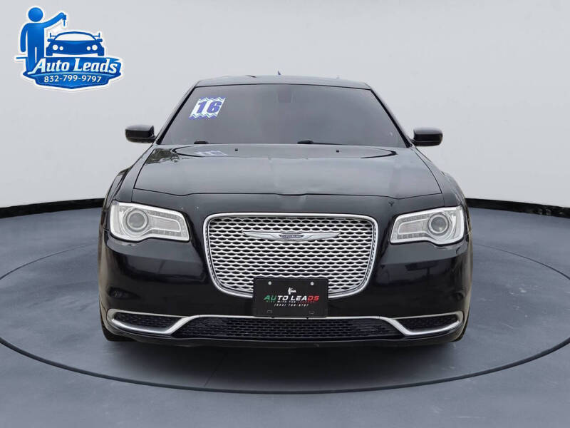 2016 Chrysler 300 S