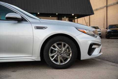 2019 Kia Optima LX