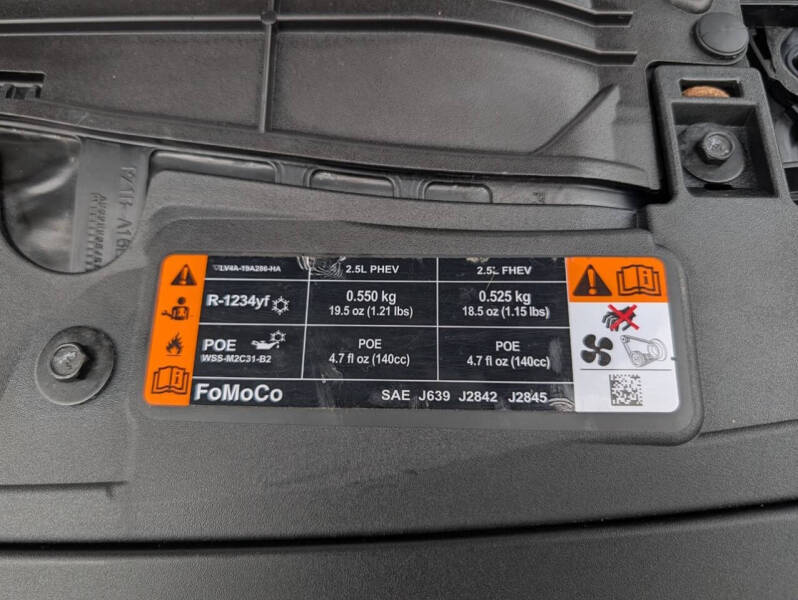 2023 Ford Escape Hybrid ST-Line Select