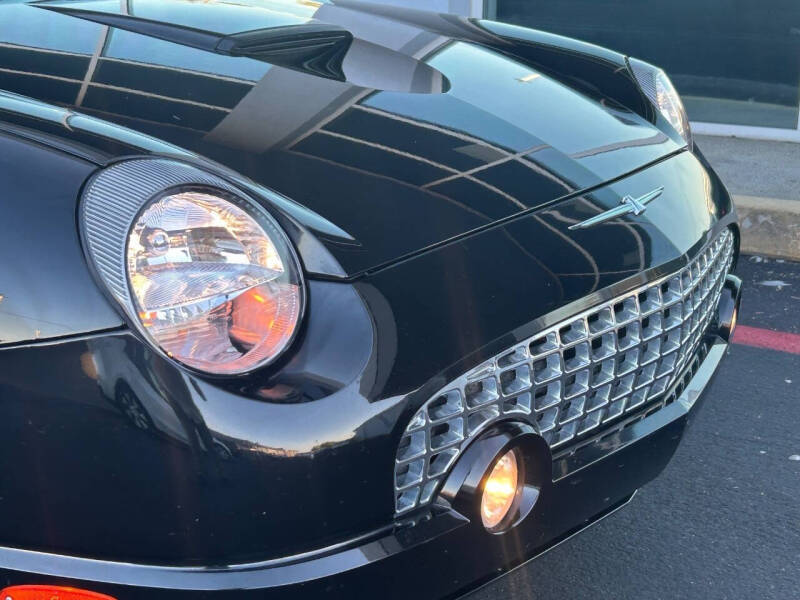 2002 Ford Thunderbird Deluxe