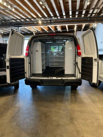 2023 Chevrolet Express 2500