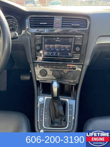 2021 Volkswagen Golf TSI