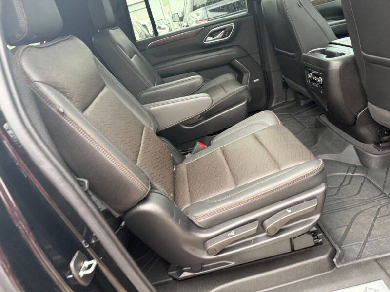 2022 Chevrolet Suburban High Country