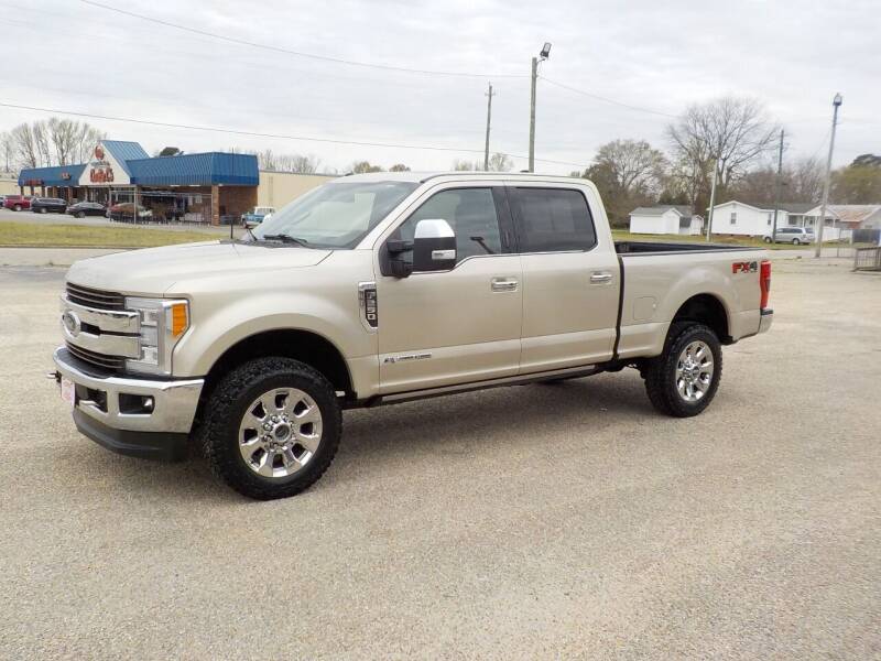 2018 Ford F-250 Super Duty for sale at Young's Motor Company Inc. in Benson NC