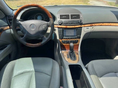 2005 Mercedes-Benz E-Class E 320