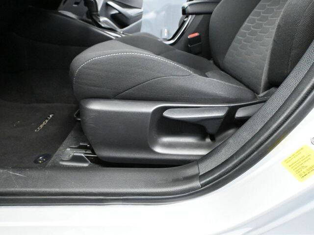 2022 Toyota Corolla Hatchback SE