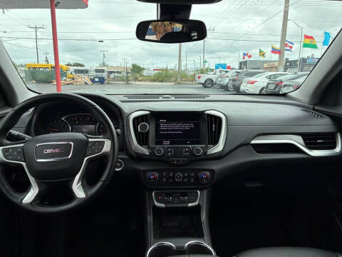 2024 GMC Terrain SLT