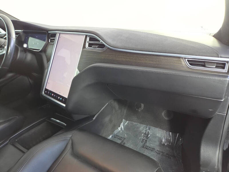 2016 Tesla Model S 70D