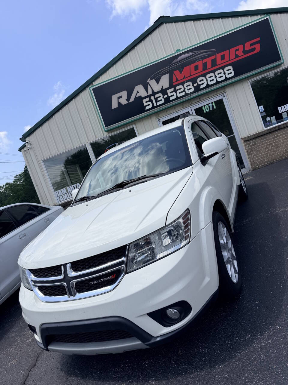 White 2013 Dodge Journey SUV / Crossover Front-Wheel Drive 6-Speed Automatic