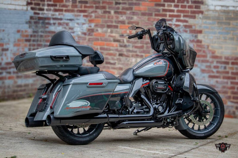 2018 Harley-Davidson CVO ST Glide