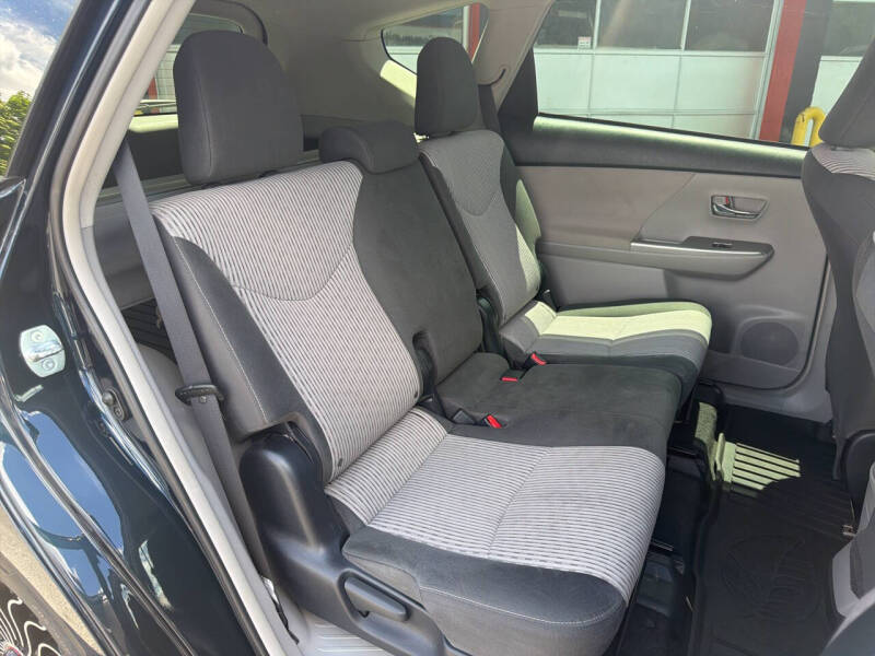 2017 Toyota Prius v Two