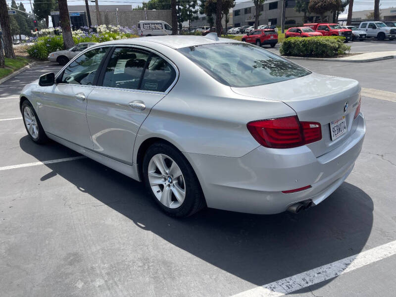 2012 BMW 5 Series 528i