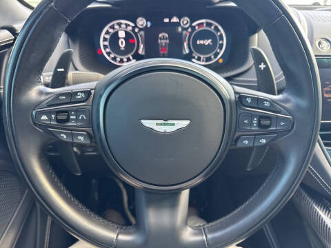 2023 Aston Martin DBX 707